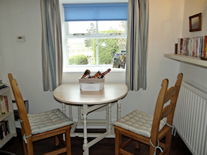 Curlew dining area